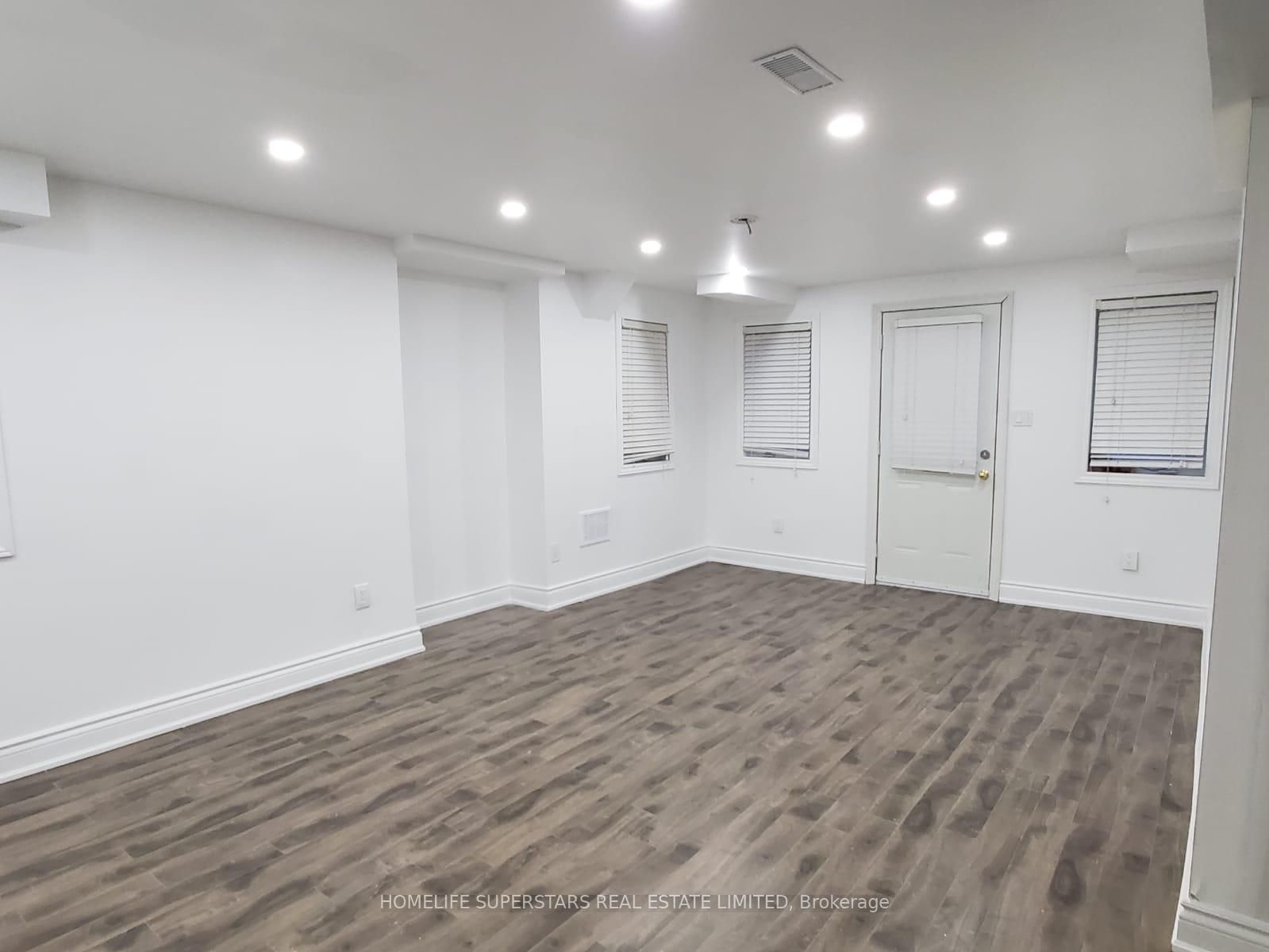 Resale Home, Detached, Legal Finished Basement, Brampton East, L6P 3L7 preview 13